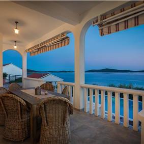 4 Bedroom Villa with Pool near Milna, Brac Island Sleeps 8 